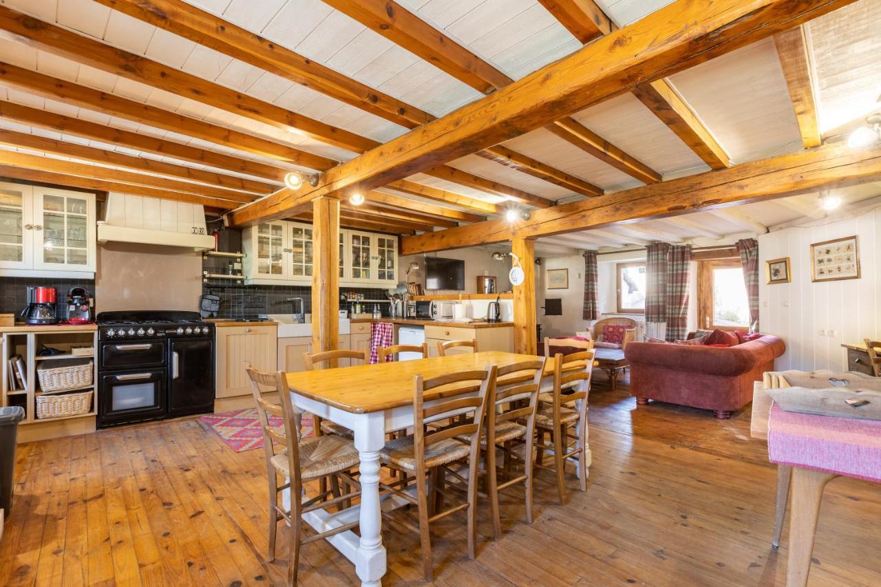 Cottage Des Pleiades - Station De Ski Accessible A Pieds Les Angles  Esterno foto